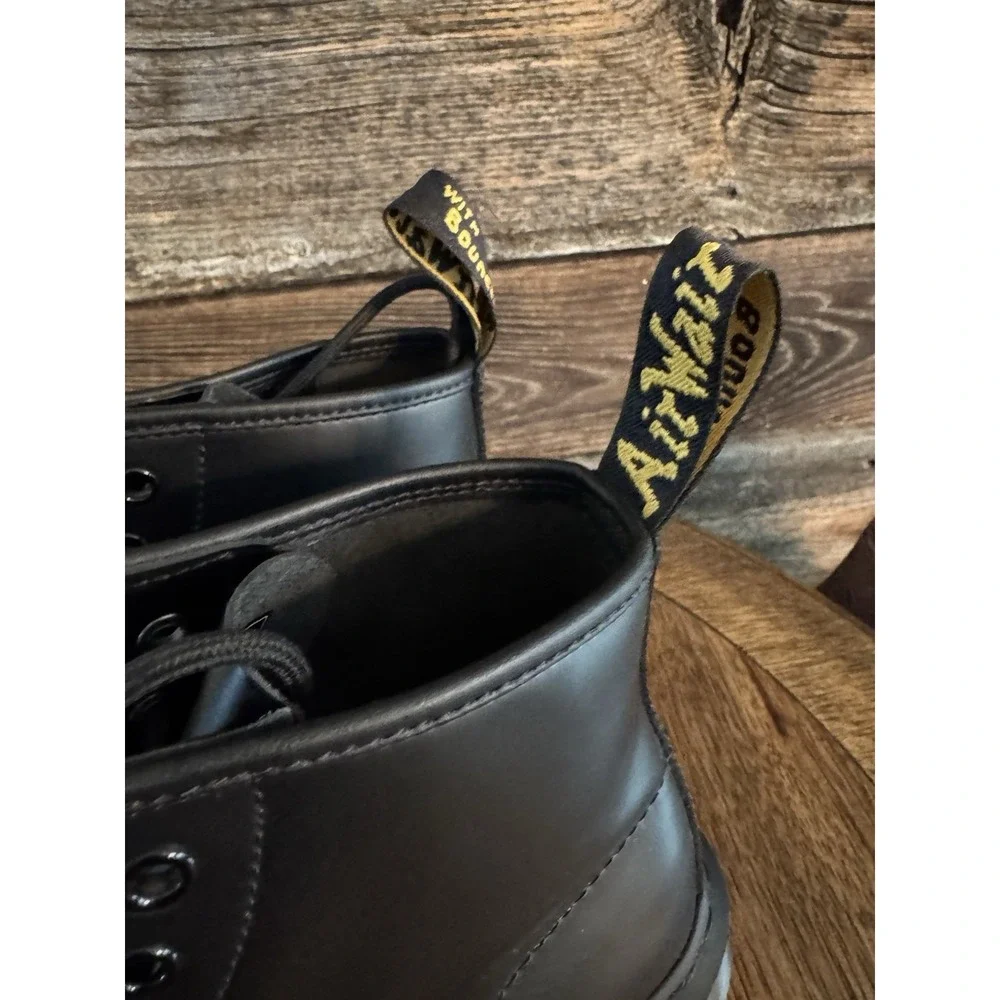 65 Rare‎ DR. MARTENS 101 Black Smooth Leather Chelsea Boots Shoes Men 7 Lady 8